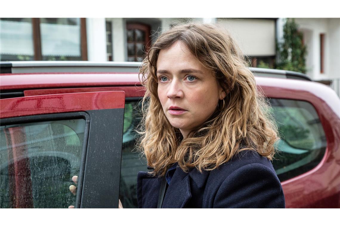 So war „Solange du atmest“, der neue „Tatort“ aus Bremen Pflegerin Paula Södersen (Sarina Radomski) hat die alleinerziehende Mutter mit ihrer Tochter bei sich aufgenommen.