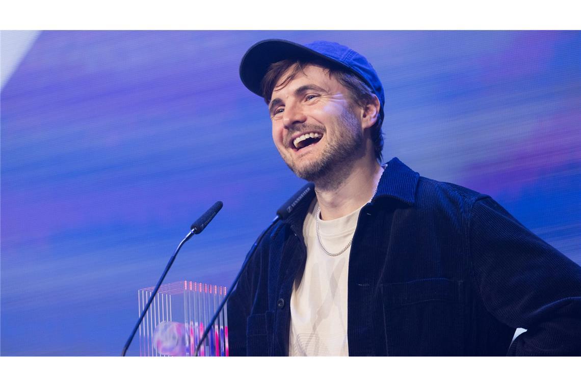 HandOfBlood räumt bei VideoDays als Creator des Jahres ab Phil Laude freut sich über den "Ehrenpreis" bei den  VideoDays Festival Awards.