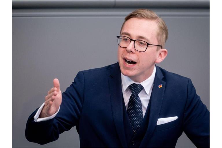 Philipp Amthor steht in der Kritik, weil er sich für das US-Unternehmen Augustus Intelligence eingesetzt hatte. Foto: Kay Nietfeld/dpa