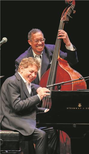 Pianist Monty Alexander zitiert gerne aus Stücken berühmter Komponisten. Foto: A. Becher