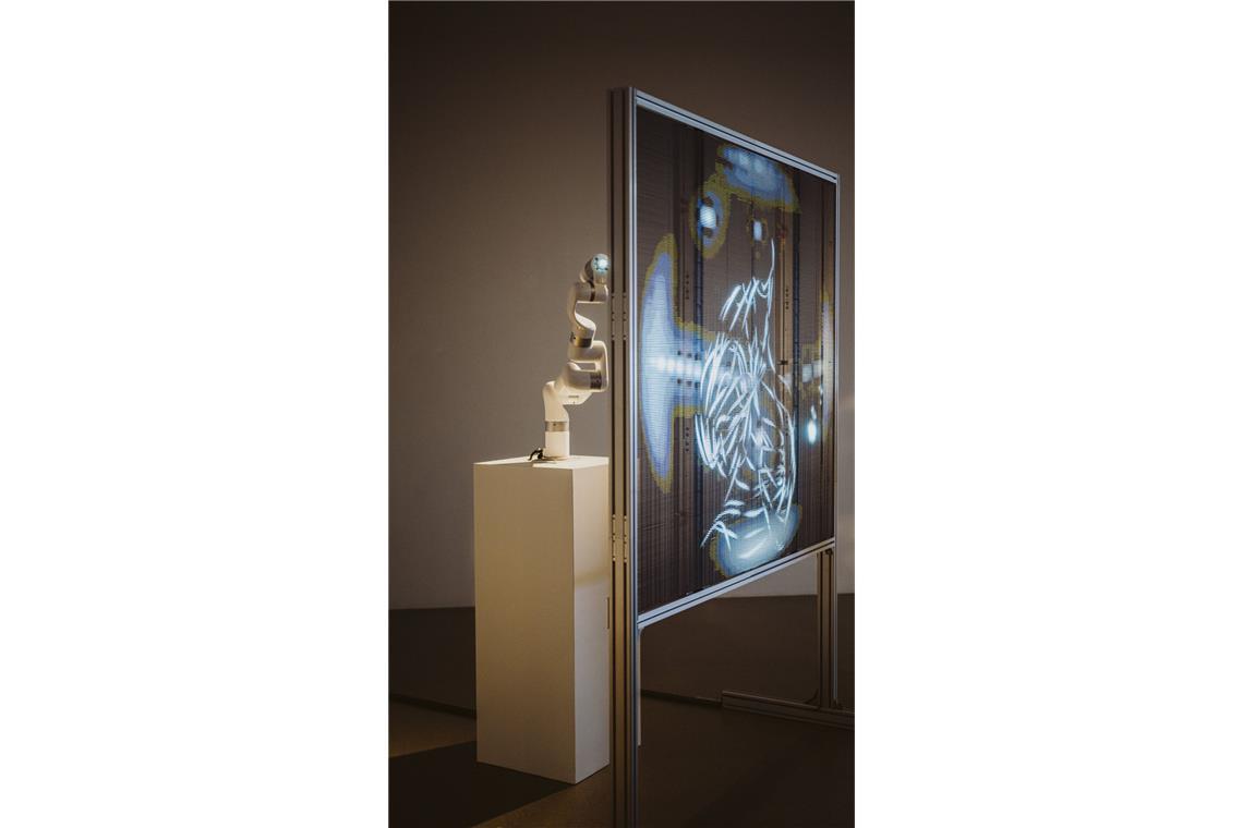 Pinselstriche, Skulpturen, Roboter – die Ausstellung zeigt verschiedene Ansätze – noch bis zum 15. Dezember.