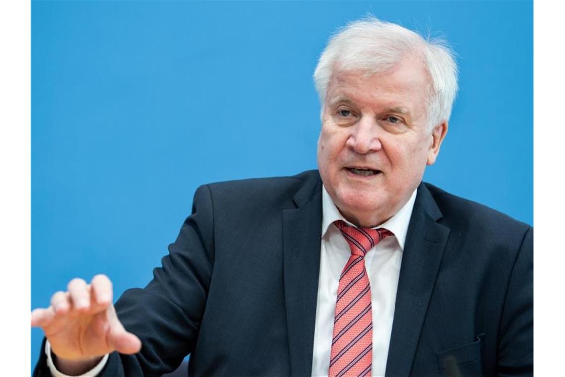 Seehofer für höhere Hürden für Umwandlung von Mietwohnungen