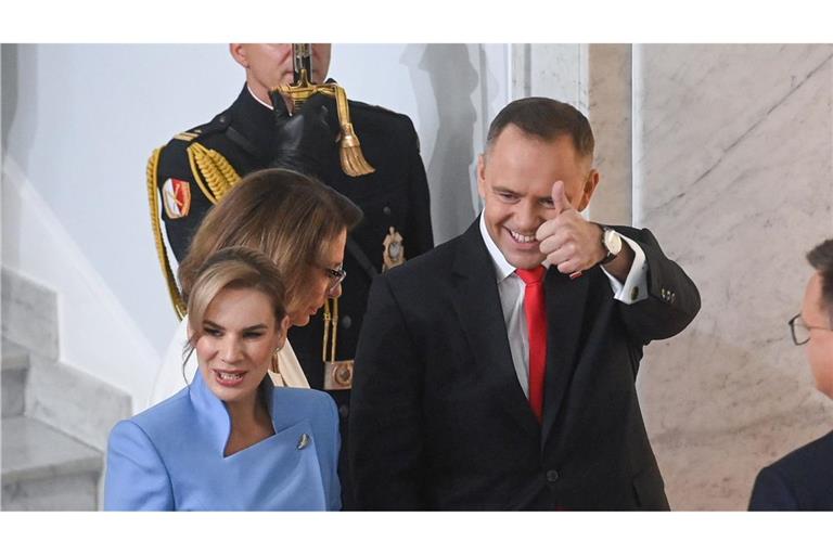 Polens neuer Präsident Karol Nawrocki hat den Amtseid abgelegt.