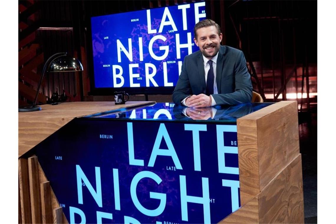 Kinder grillen Laschet und Scholz im Auftrag von Klaas Politik statt Show: ProSieben-Entertainer Klaas Heufer-Umlauf hat in seiner Sendung „Late Night Berlin“ Kinderreporter auf die Kanzlerkandidaten Laschet und Scholz angesetzt. Foto: Annette Riedl/dpa