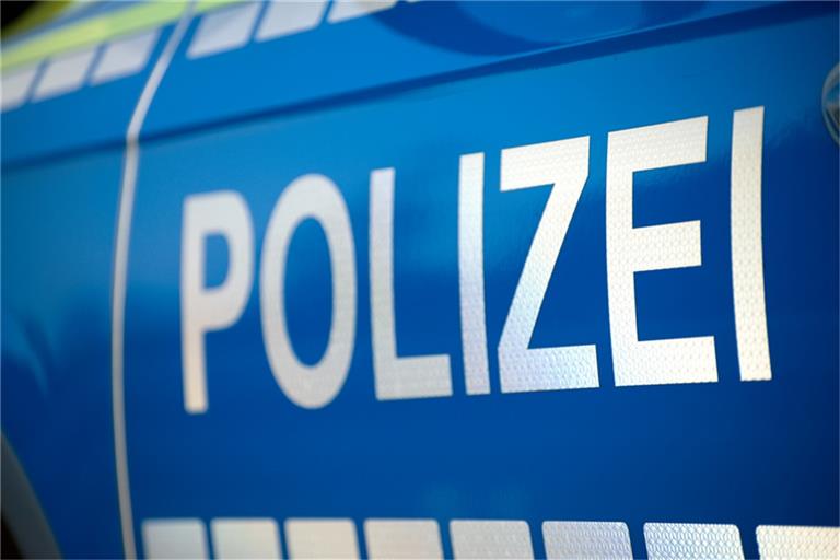 Polizei muss im Martin-Luther-King-Weg eingreifen. Symbolfoto: VRD/Stock-Adobe