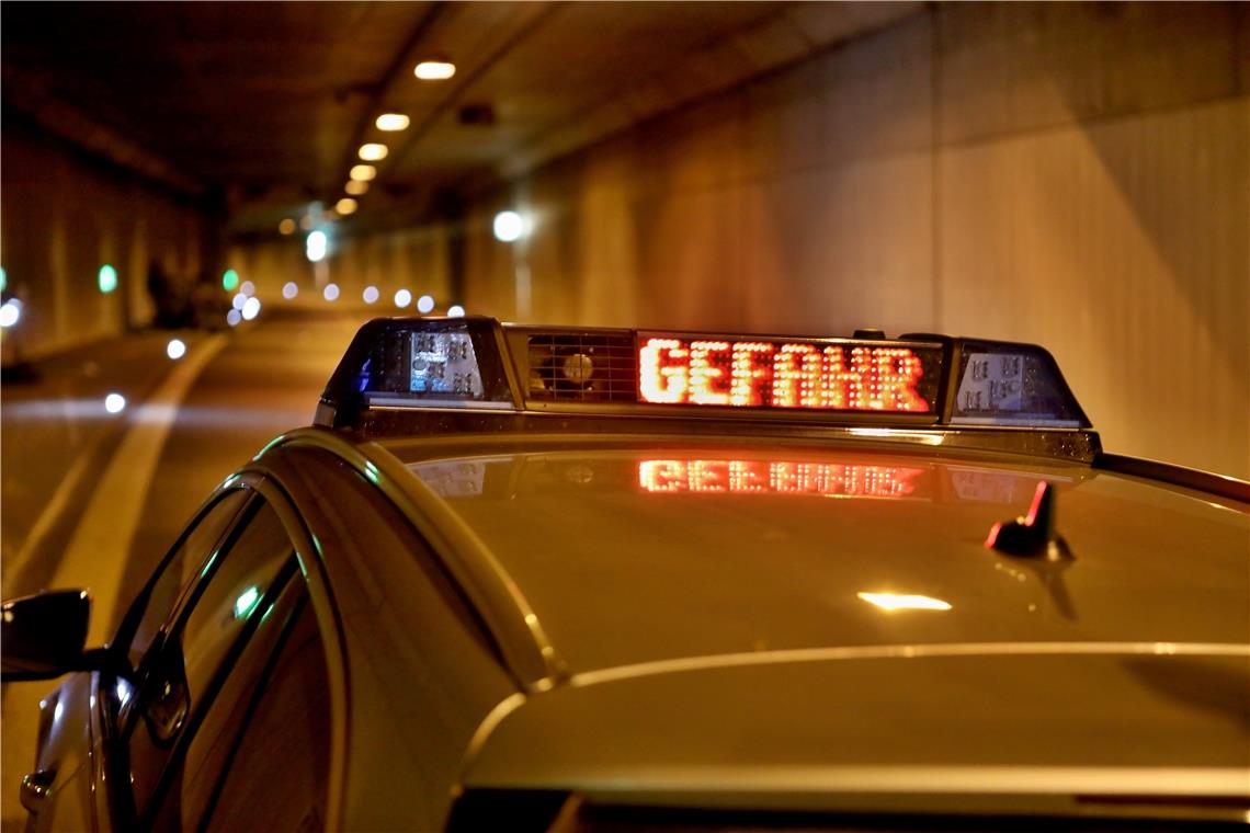 Unfall auf B14 im Leutenbachtunnel