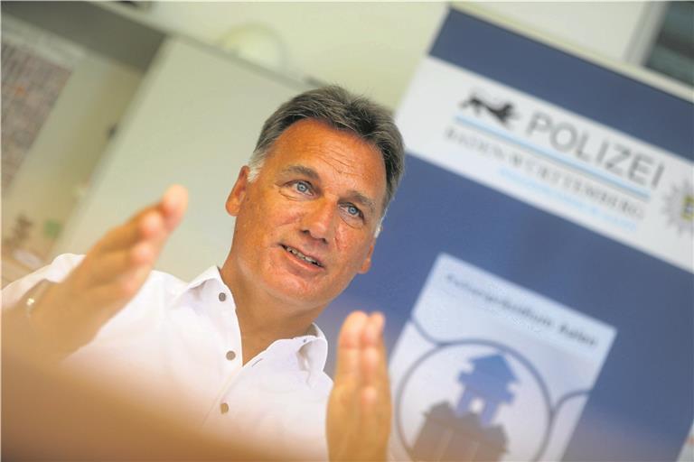 Polizeipräsident Reiner Möller ist nun seit einem Monat im Amt. Sein Aufgabengebiet ist noch breiter geworden. Foto: G. Habermann