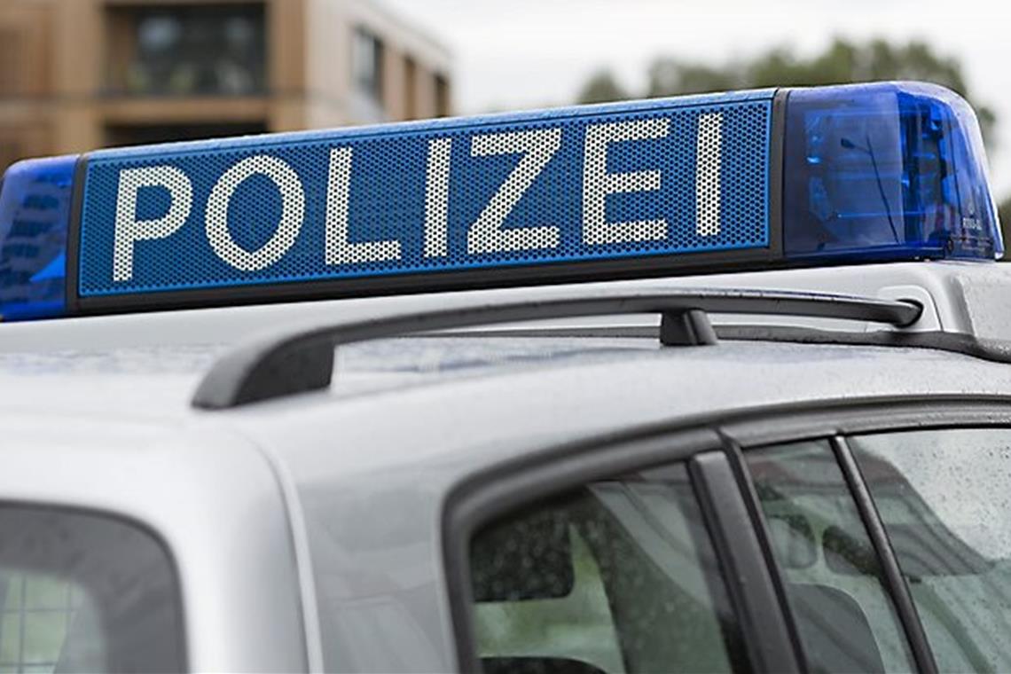 Polizeistreife entdeckt gesuchte Frau am Sulzbacher Bahnhof. Symbolfoto: Fotofund/Stock-Adobe