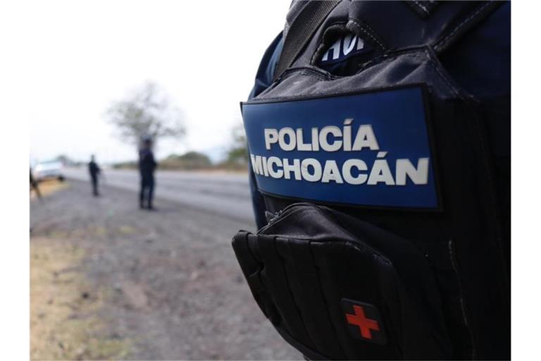 Polizisten bei einem Einsatz an einer Hauptstraße in Uruapan in Mexiko. Foto: Sicherheitsamt Michoacan