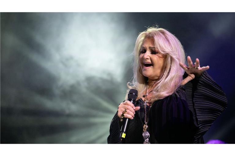 Pop-Ikone Bonnie Tyler ist in Portugal aus dem künstlichen Koma aufgeweckt worden, braucht für die Genesung aber mehr Zeit als gedacht. (Archivbild)