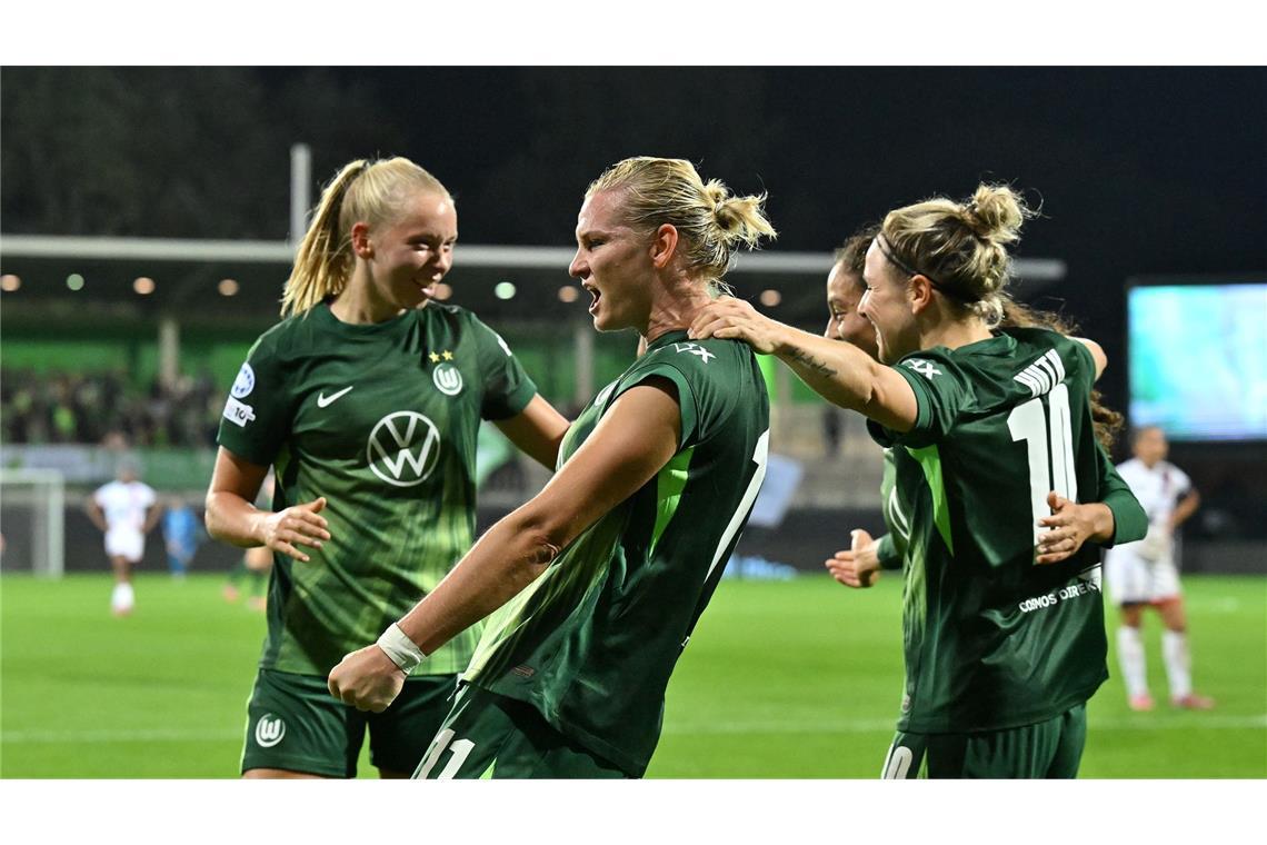 Popp führt Wolfsburg zum Auftaktsieg gegen Paris Saint-Germain