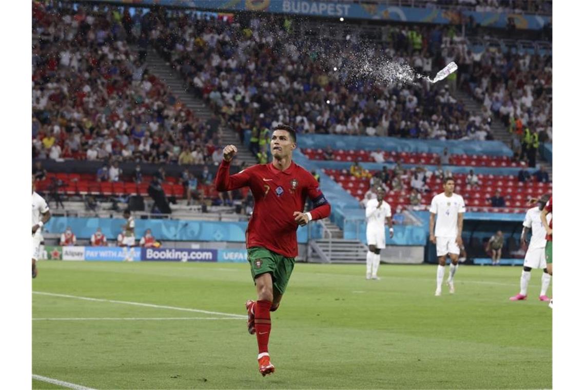 Portugals Cristiano Ronaldo führt die Torschützenliste des Turniers weiter an. Foto: Bernadett Szabo/Reuters Pool/AP/dpa