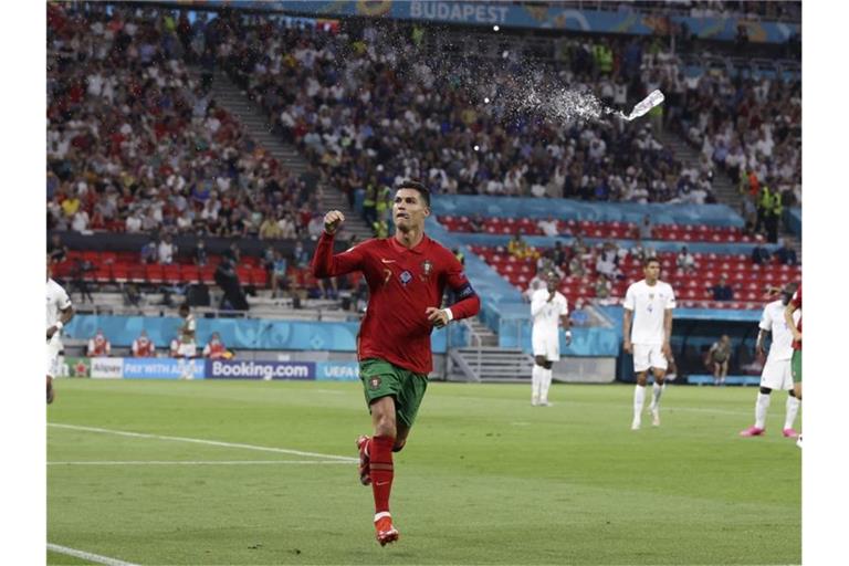 Portugals Cristiano Ronaldo führt die Torschützenliste des Turniers weiter an. Foto: Bernadett Szabo/Reuters Pool/AP/dpa