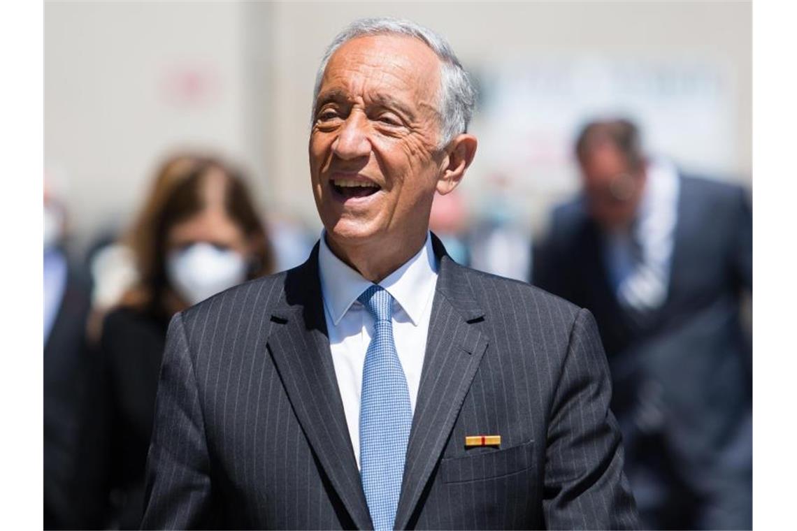 Portugal steht vor Neuwahl und ungewisser Zukunft Portugals Präsident Marcelo Rebelo de Sousa hat zur Beilegung einer Regierungskrise Neuwahlen ausgerufen. Foto: Luka Dakskobler/SOPA Images via ZUMA Wire/dpa