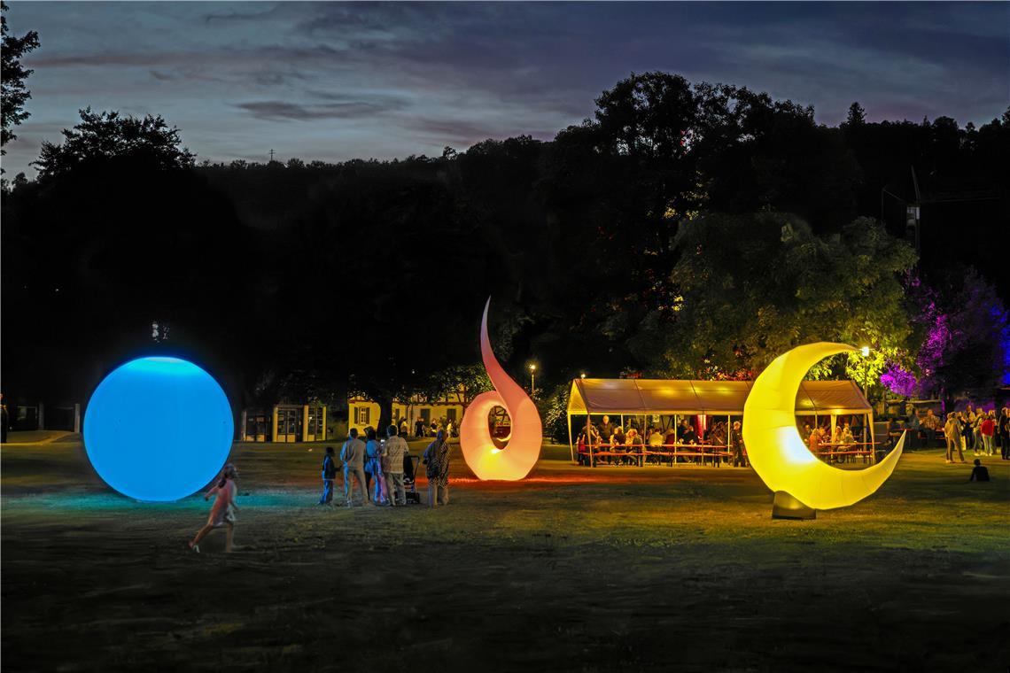 Prächtige Illuminationen und heimelige Stimmung.