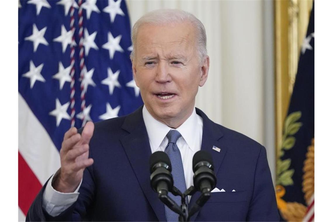 US-Luftraum jetzt für russische Flugzeuge gesperrt Präsident Joe Biden im East Room des Weißen Hauses. Foto: Patrick Semansky/AP/dpa