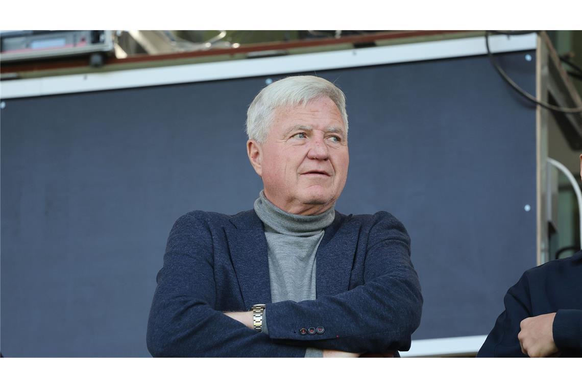 Schöne Kulisse, bittere Pleite: Die Blauen stürzen nach der Pause ab