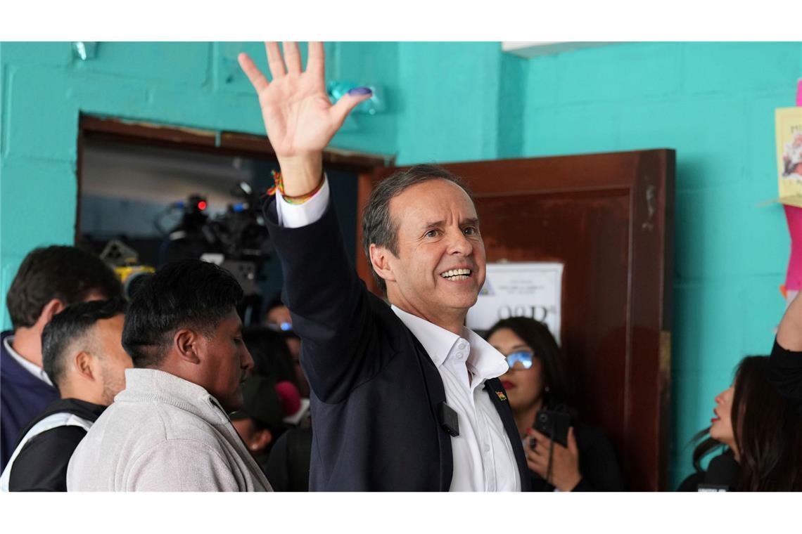 Bolivien: Stichwahl zwischen zwei Oppositionskandidaten Präsidentschaftskandidat Jorge "Tuto" Quiroga tritt in der Stichwahl an.