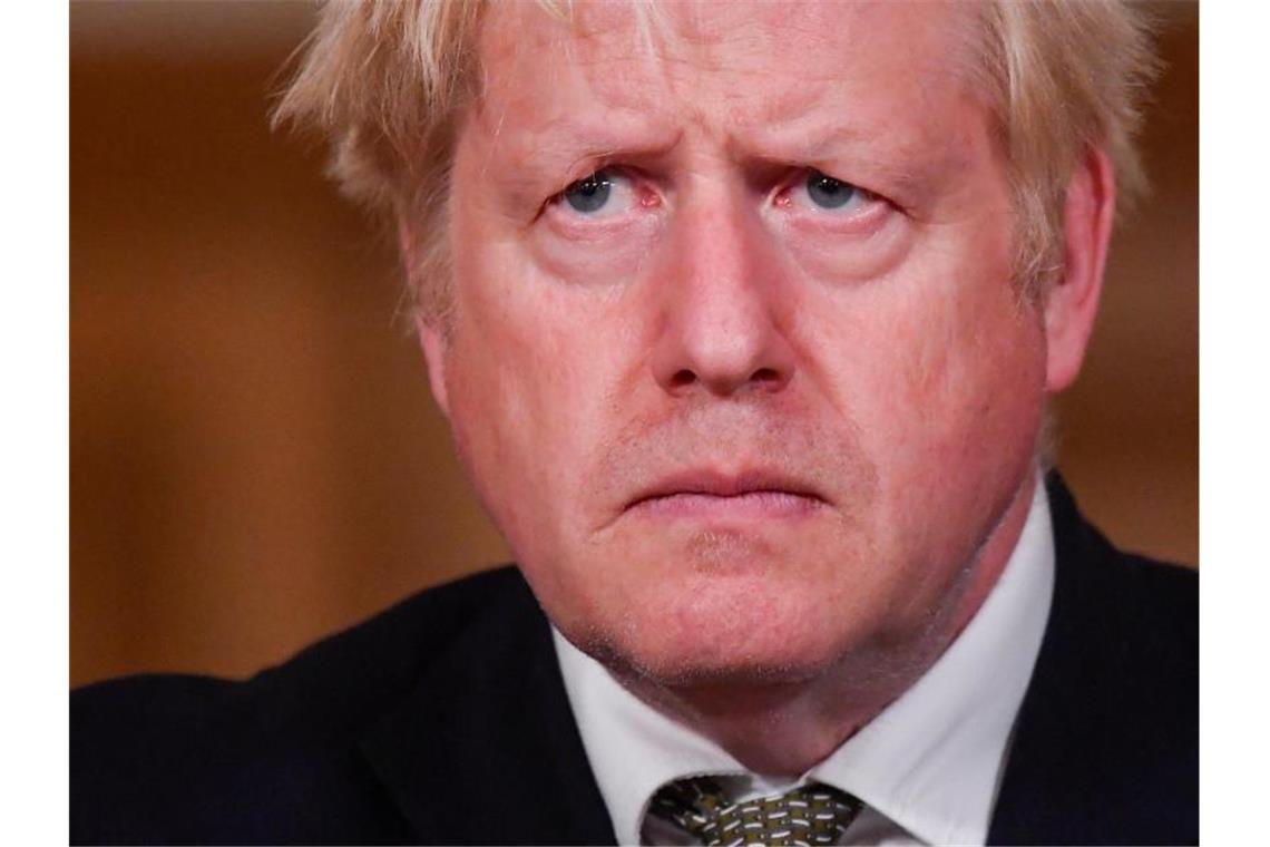 Premier Boris Johnson bei einer Pressekonferenz in der 10 Downing Street. Foto: Toby Melville/PA Wire/dpa