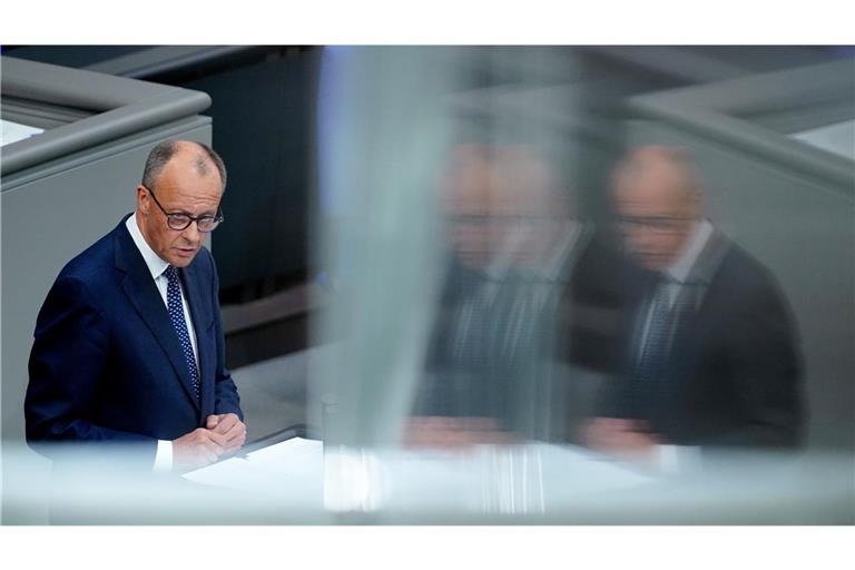 Premiere für den neuen Kanzler: Friedrich Merz bei seiner Regierungserklärung in Berlin.