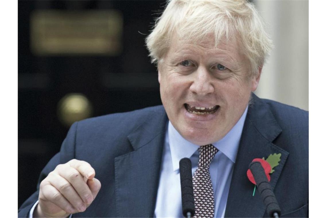 Premierminister Boris Johnson fährt scharfe Attacken gegen die Oppositionspartei Labour seines Herausforderers Jeremy Corbyn. Foto: Rick Findler/PA Wire/dpa