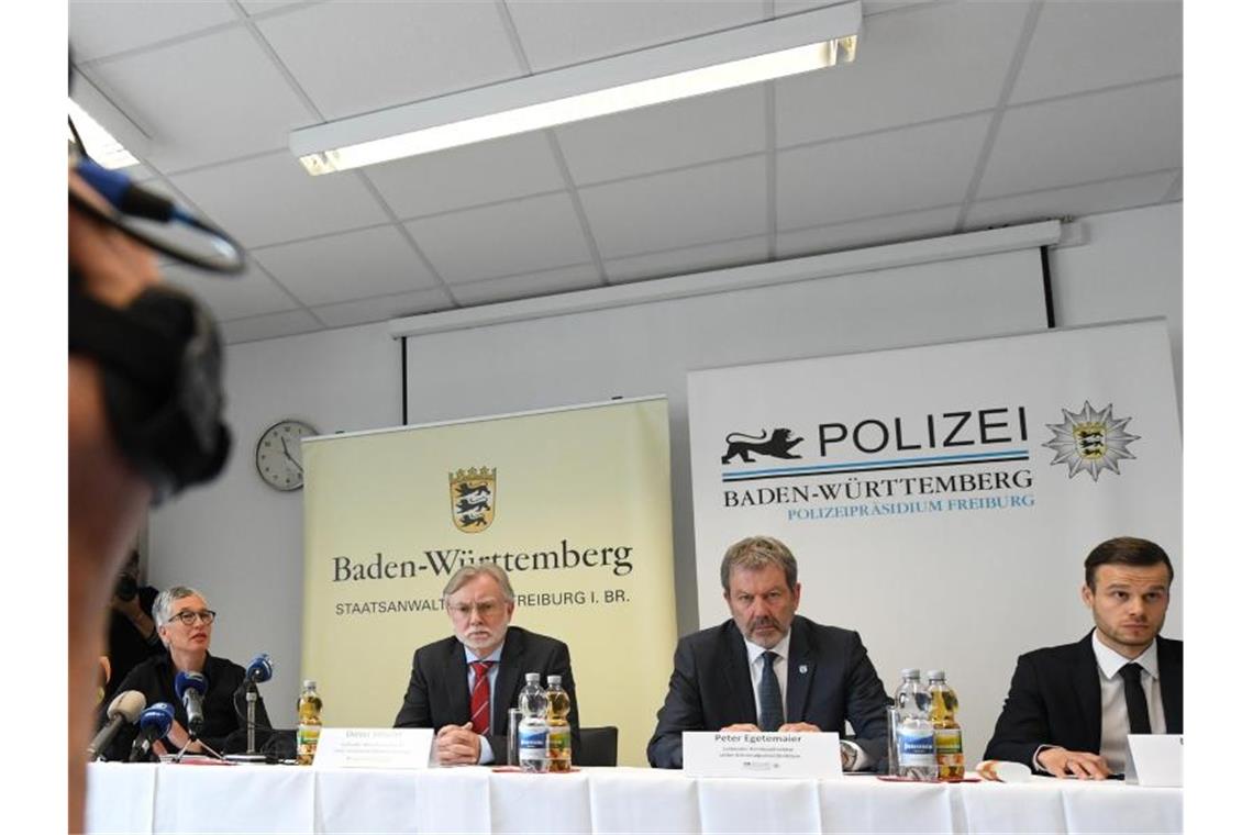 Betreuer von Pfadfindern wegen Missbrauchs angeklagt Pressekonferenz im Polizeipräsidium. Foto: Patrick Seeger/Archivbild