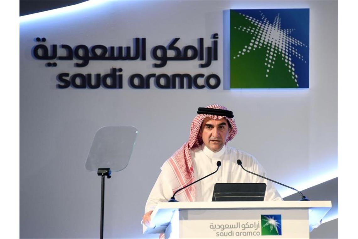 Pressekonferenz von Jasir al-Rumian, dem Vorstandsvorsitzenden von Saudi Aramco. Foto: -/Saudi Press Agency/dpa