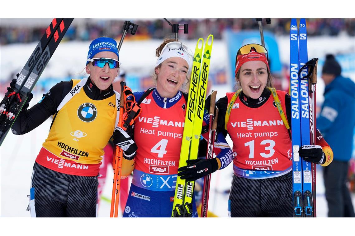 Biathletinnen Voigt und Preuß in Hochfilzen auf dem Podest Preuß (links) und Voigt (rechts) schafften es auf das Podest.