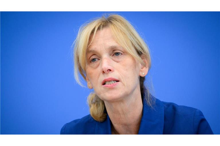 Prien will im kommenden Jahr einen Vorschlag zum Mutterschutz für Selbstständige vorlegen. (Archivbild)