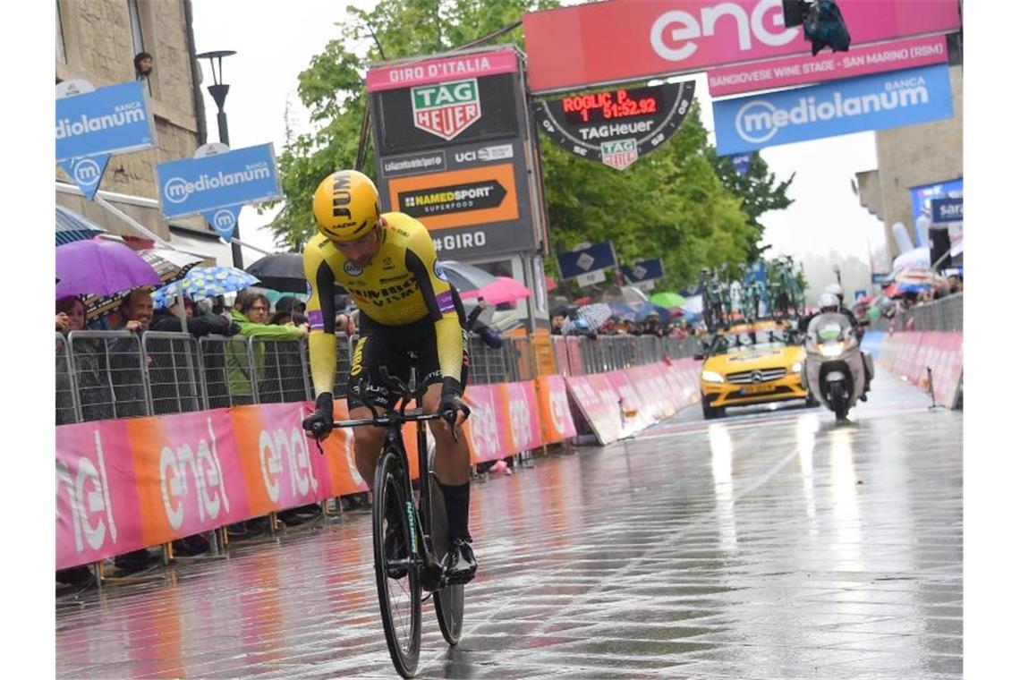 Roglic dominiert den Giro - Sieg im zweiten Zeitfahren Primoz Roglic gewann das Einzelzeitfahren der 9. Etappe des Giro d'Italia. Foto: Gian Mattia D'albert/Lapresse.Gm/Lapresse via ZUMA Press