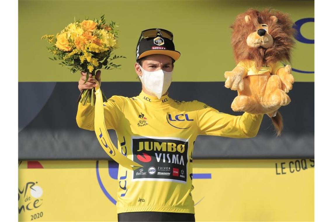 Primoz Roglic, Träger des Gelben Trikots. Foto: Christophe Petit Tesson/EPA/AP/dpa