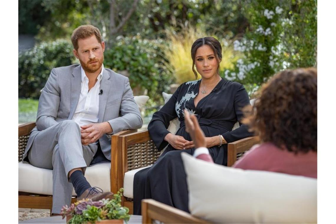 Prinz Harry und Herzogin Meghan sprechen mit Oprah Winfrey über das Leben am britischen Königshaus. Foto: Joe Pugliese/Harpo Productions/PA Media/dpa