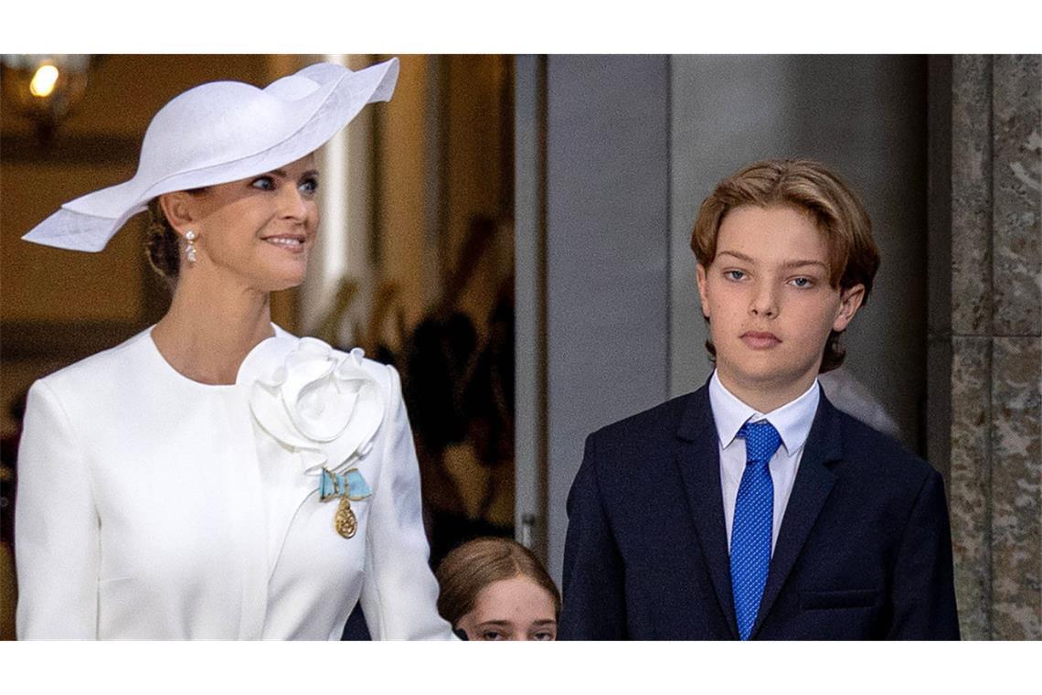 Prinzessin Madeleine mit ihrem Sohn Nicolas bei der Goldhochzeit des Königs und der Königin.