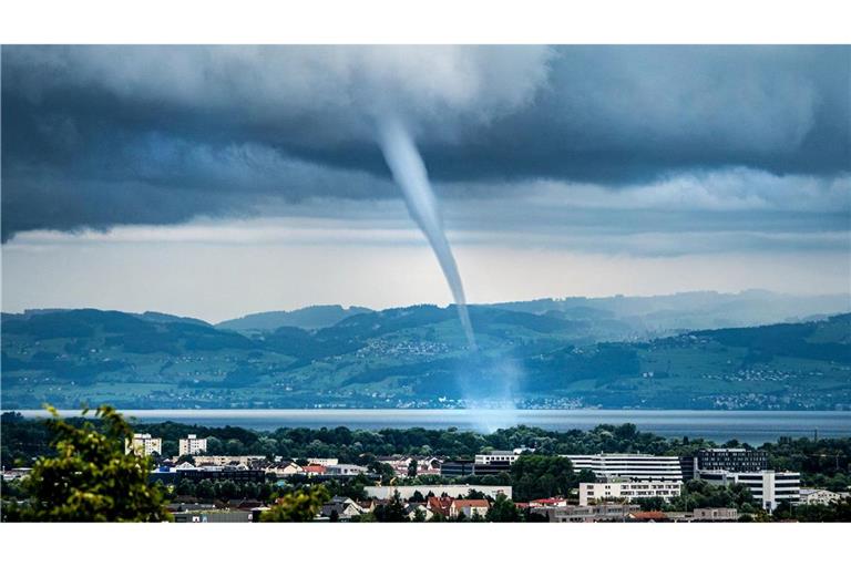 "Prinzipiell" seien die Voraussetzungen für Tornados gegeben, heißt es beim DWD. (Archivbild)