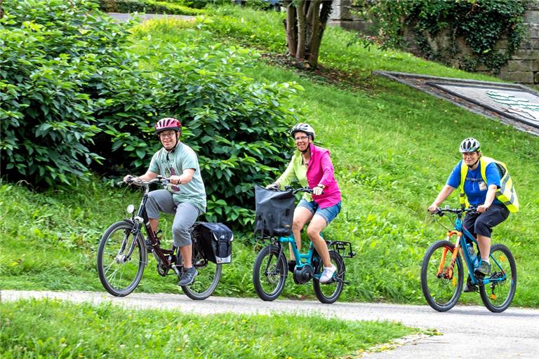 Projekte wie die Inklusive Radtour, die im September in Murrhardt stattfand, sind im Rems-Murr-Kreis noch recht rar. Auch im alltäglichen Leben soll die Teilhabe von Menschen mit Behinderung hier nun strategisch vorangetrieben werden. Foto: A. Becher