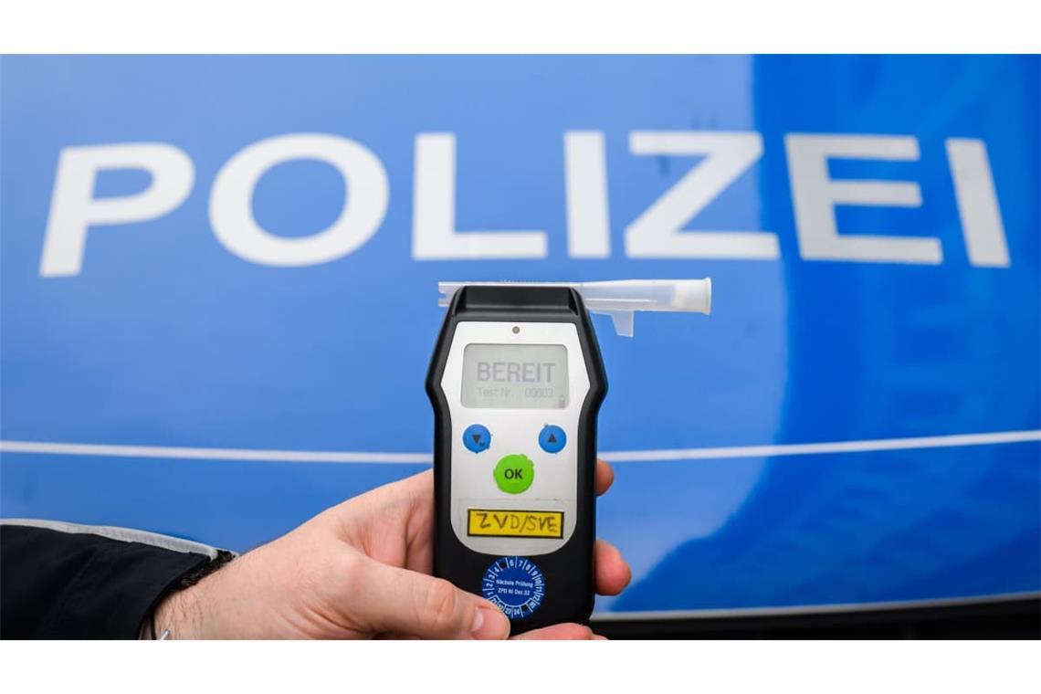 Promille-Testgerät für Verkehrsteilnehmer.