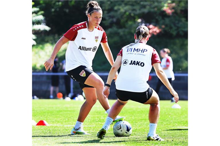 Prominente Verstärkung für die Frauen des VfB Stuttgart: Nicole Billa (li.) kommt vom 1. FC Köln. In unserer Bildergalerie: Eindrücke vom Trainingsauftakt
