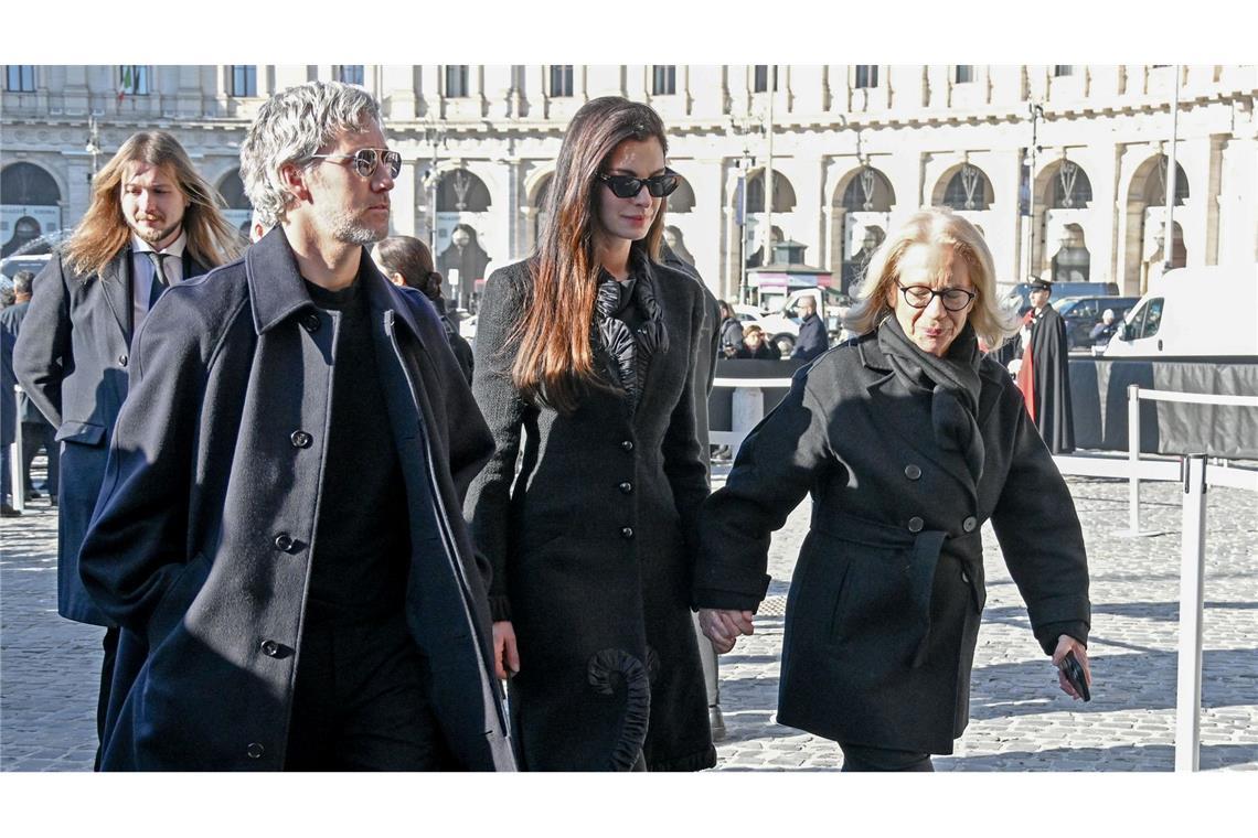 Trauerfeier mit Stars für Modemacher Valentino in Rom