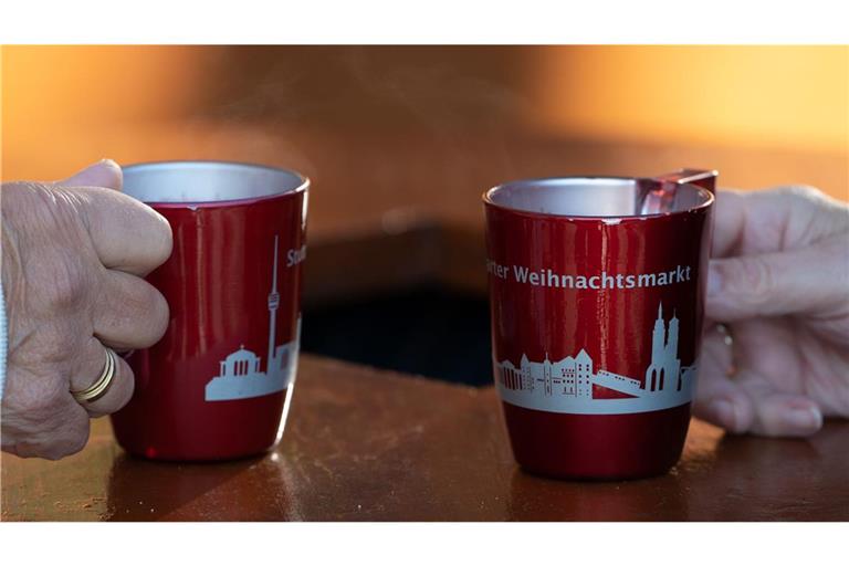 Glühwein wird mancherorts teurer – auch in Stuttgart? Prost!