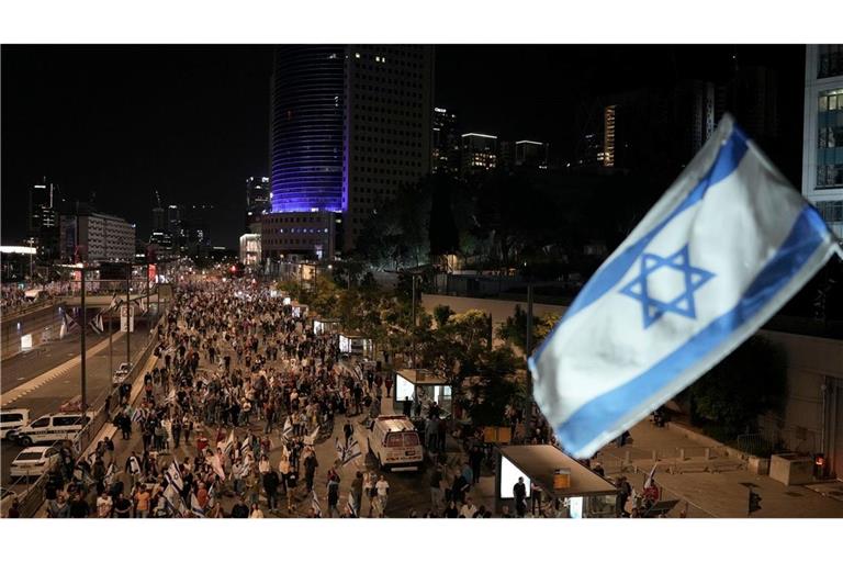 Protestzug in Tel Aviv gegen die Regierung des israelischen Premierministers Netanjahu.