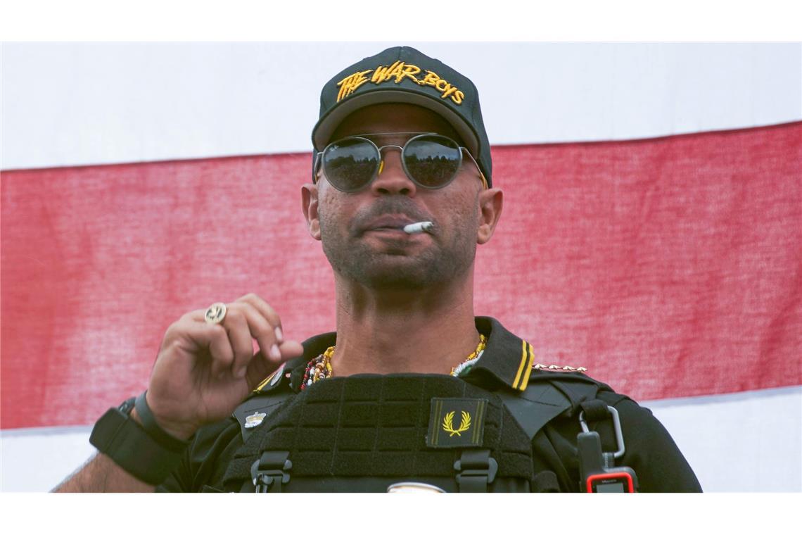 Rechte Kapitolstürmer fordern Schadenersatz von US-Regierung "Proud Boys"-Anführer Henry "Enrique" Tarrio bekam die längste Haftstrafe aller Beteiligten. (Archivbild)