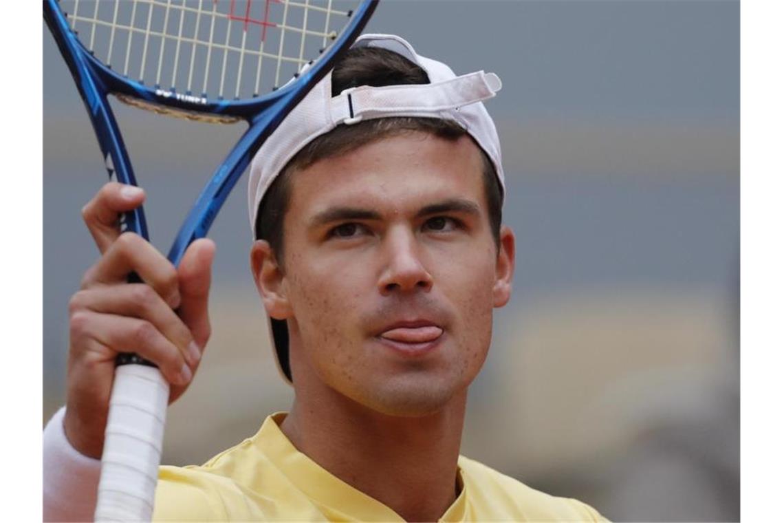 Qualifikant Daniel Altmaier trifft im French-Open-Achtelfinale auf den Spanier Pablo Carreno Busta. Foto: Christophe Ena/AP/dpa