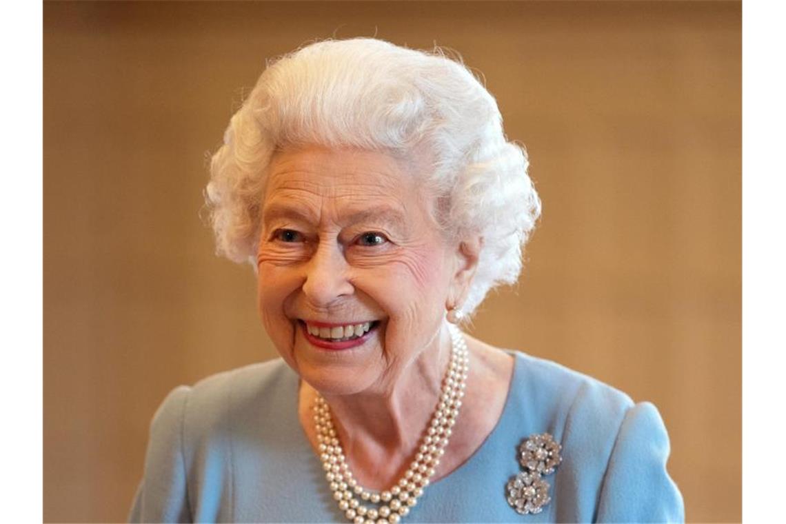 Queen empfängt kurz vor Thronjubiläum Bürger in Sandringham Queen Elizabeth II. in Sandringham House, der Residenz der Königin in Norfolk. Foto: Joe Giddens/PA Wire/dpa