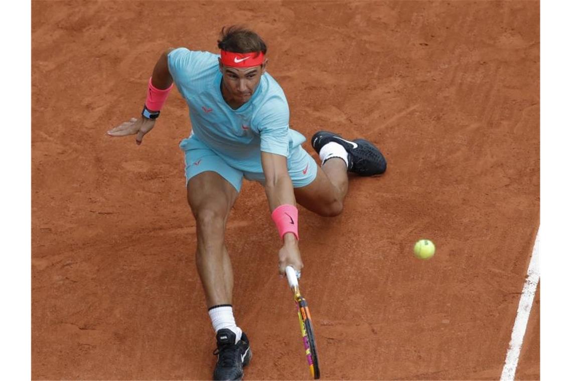 Rafael Nadal erreichte locker das Achtelfinale. Foto: Christophe Ena/AP/dpa