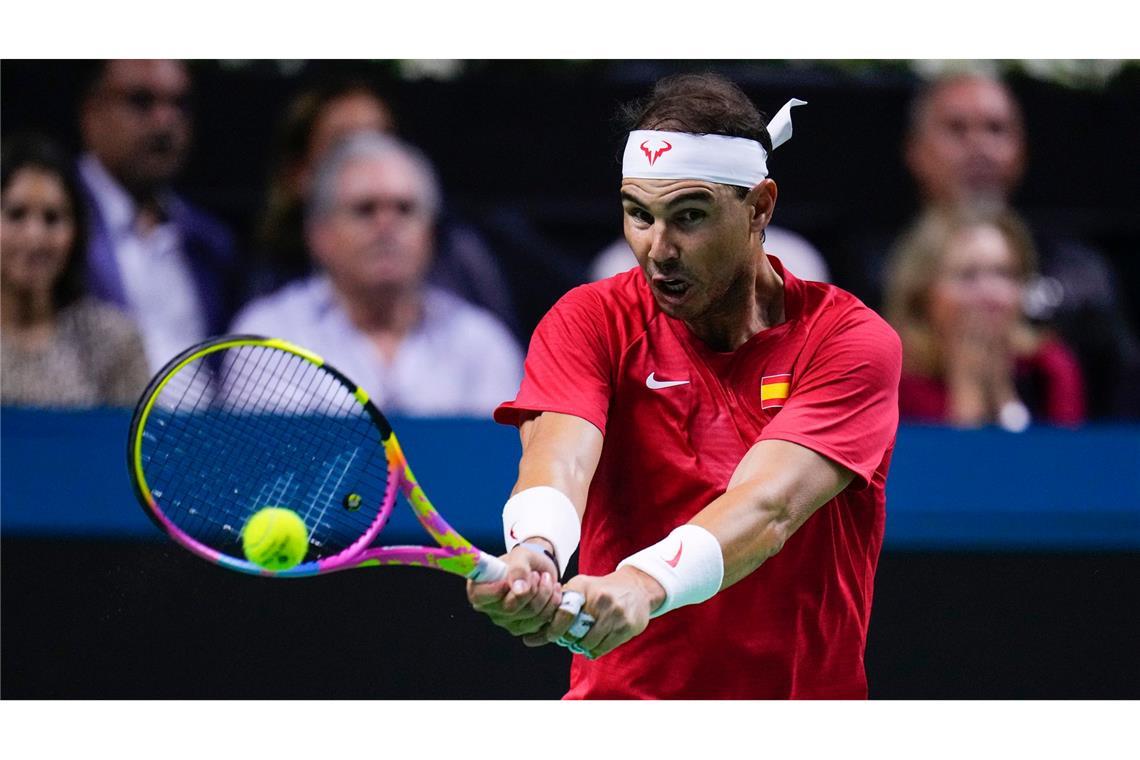 Aus im Davis Cup: Tennis-Karriere von Nadal vorbei Rafael Nadal hat das letzte Spiel seiner Karriere verloren.