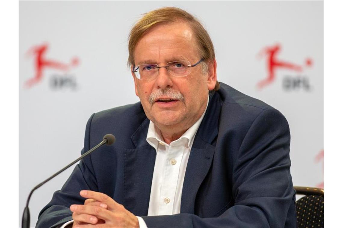 Schlammschlacht rund um DFB immer schmutziger Rainer Koch, Vizepräsident des Deutschen Fußball-Bundes. Foto: Andreas Gora/dpa