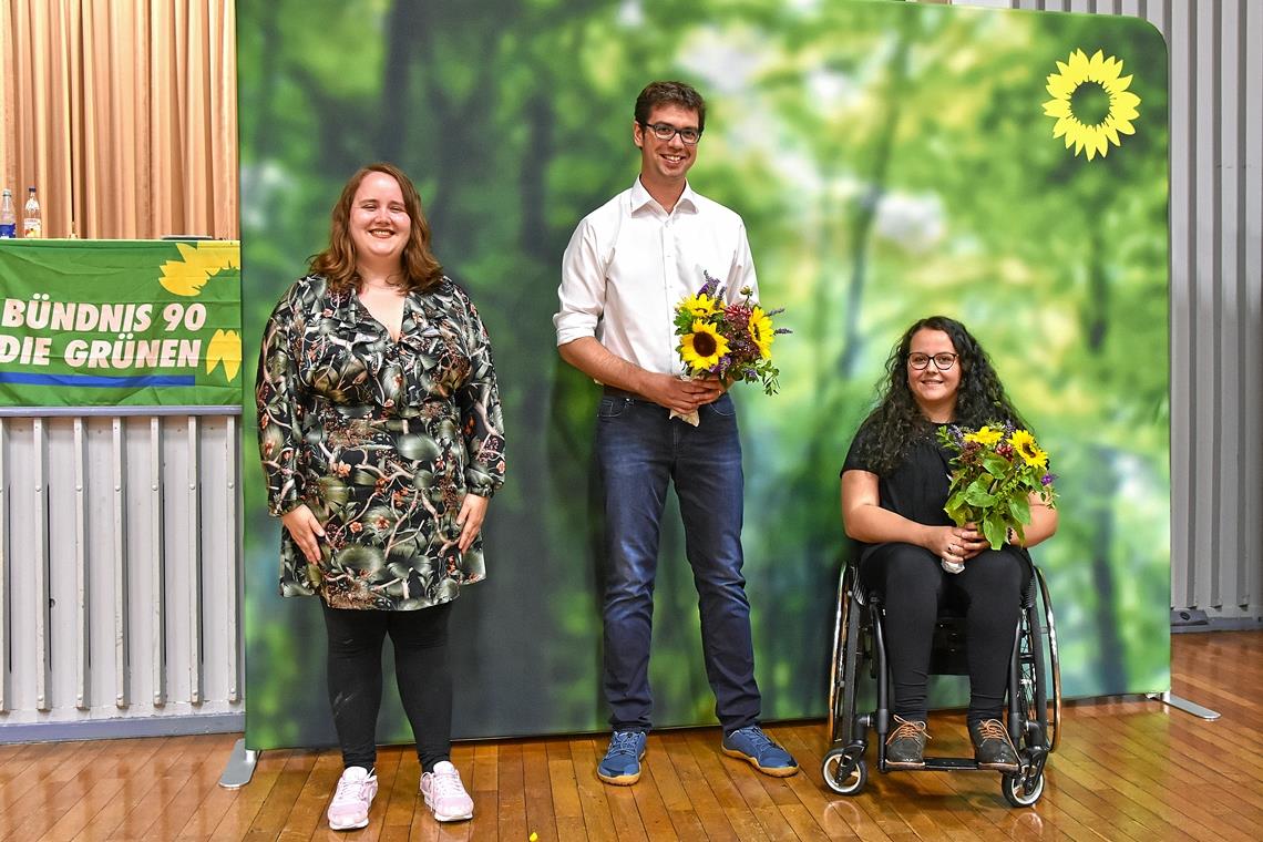 Ralf Nentwich und Juliana Eusebi freuen sich nach ihrem „Vorsingen“ bei der Nominierungsveranstaltung von Bündnis 90/Die Grünen auf den Landtagswahlkampf. Foto: Sellmaier