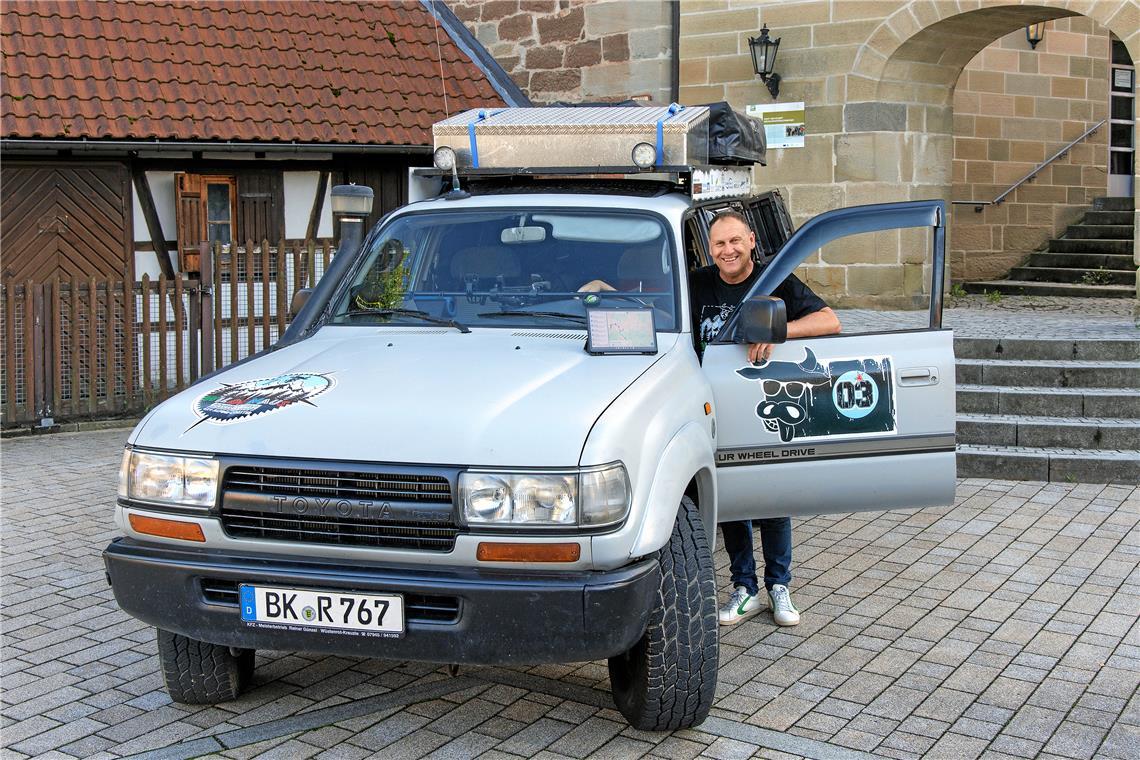Munero-Team auf Serpentinenkurs Ralf Oppenländer freut sich auf die Tour durch enge Täler und entlang steiler Bergpässe. Fotos: Jörg Fiedler