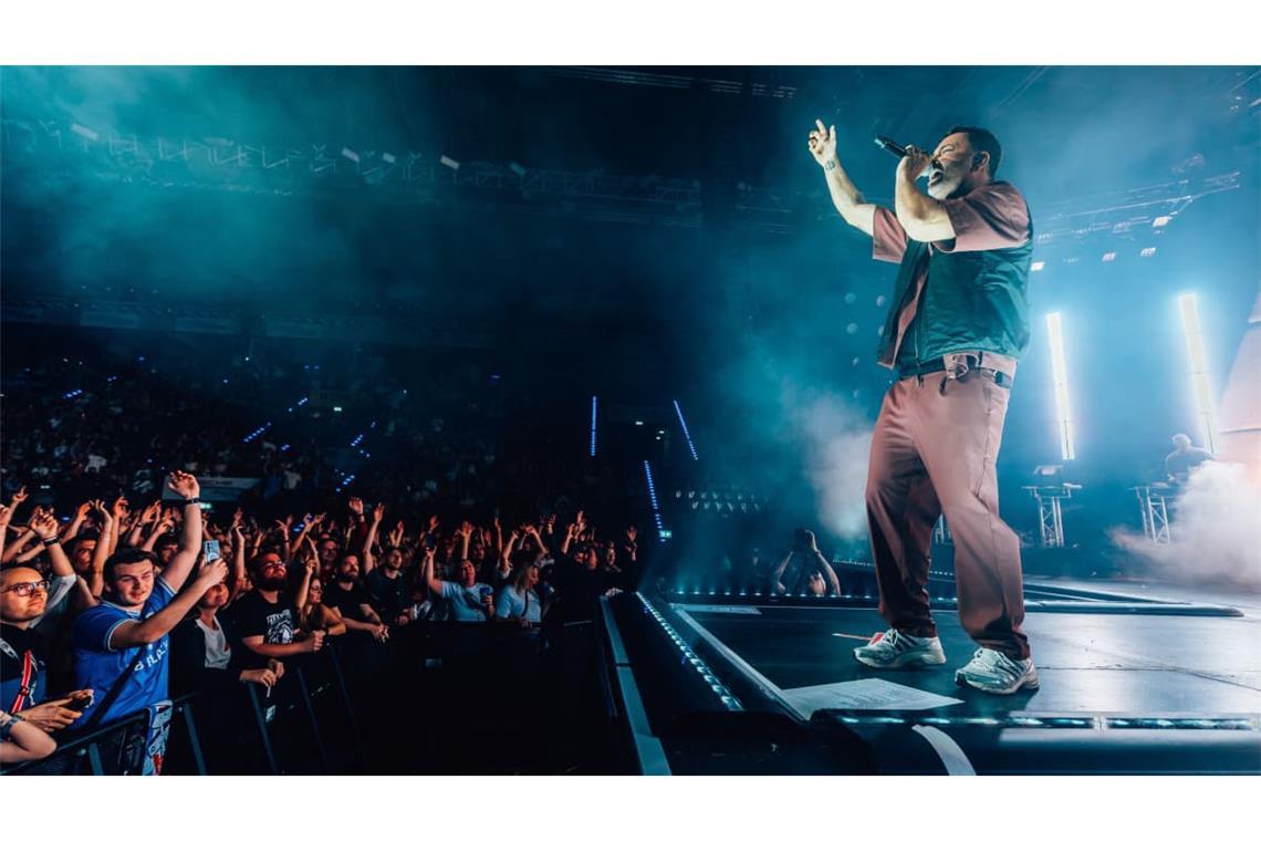 Rapper Marteria begeistert in der ausverkauften Porsche-Arena.