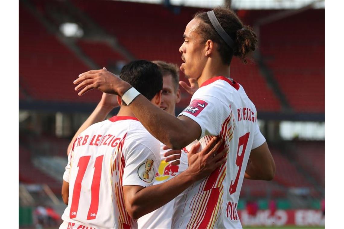 RB Leipzig gab sich beim 1. FC Nürnberg keine Blöße. Foto: Daniel Karmann/dpa